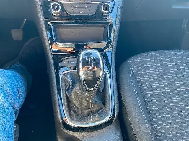 Opel Astra 2019 photo 5