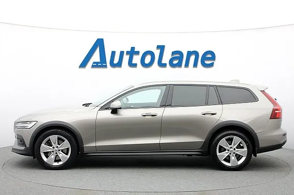 Volvo V60 Cross Country 2022 photo 5