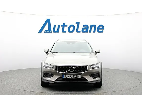 Volvo V60 Cross Country 2022 photo 3