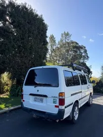 Toyota Hiace 2004 photo 3