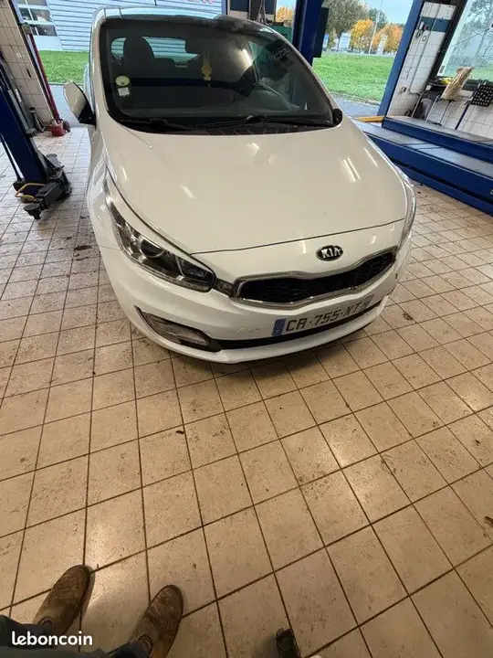 Kia Ceed 2013 photo 3
