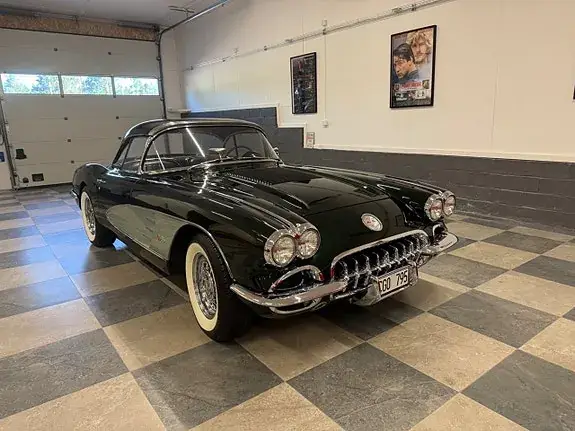 Chevrolet Corvette 1958 photo 3