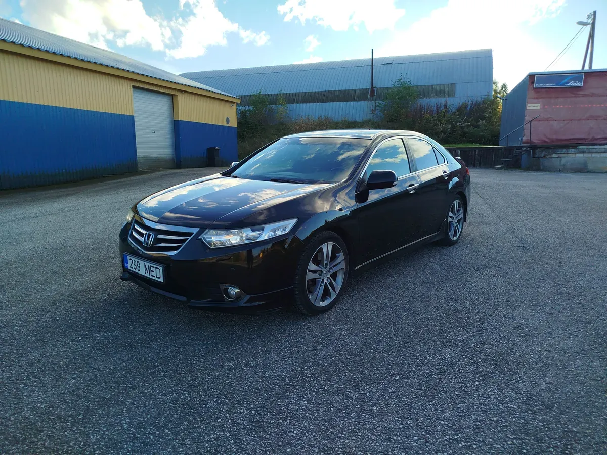 Honda Accord 2012 photo 2
