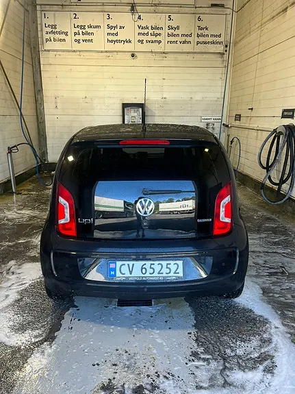 Volkswagen Up 2013 photo 4