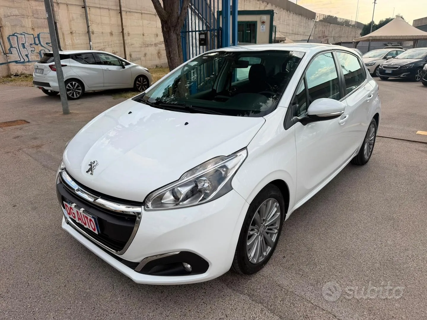 Peugeot 208 2017 photo 3