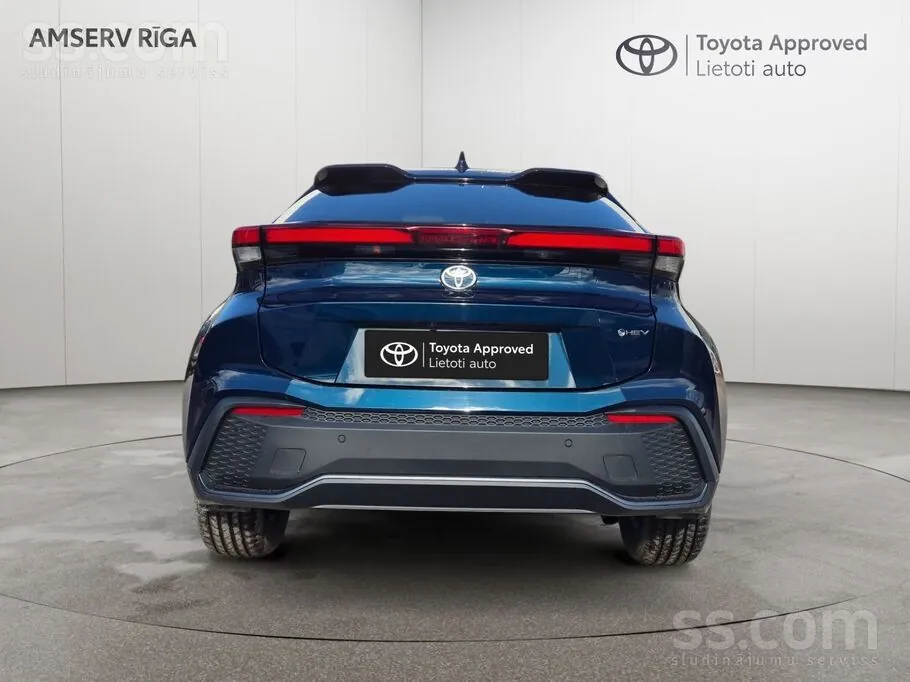 Toyota C-Hr 2025 photo 4