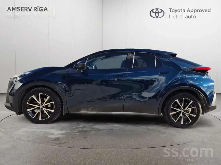 Toyota C-Hr 2025 photo 3