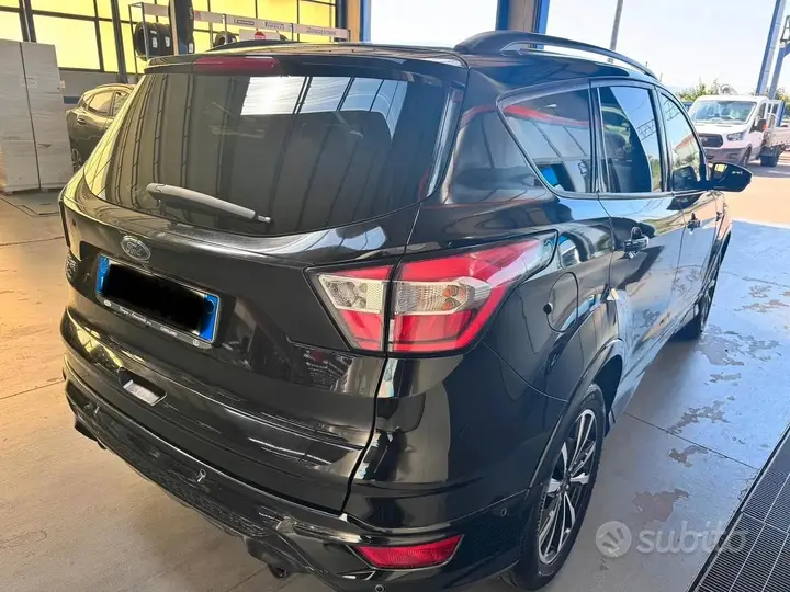 Ford Kuga 2018 photo 2