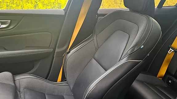Volvo V60 2022 photo 5
