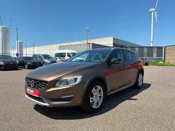 Volvo V60 2016 photo 2