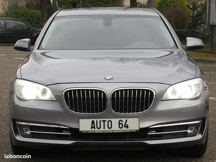 BMW Série 7 2013 photo 2