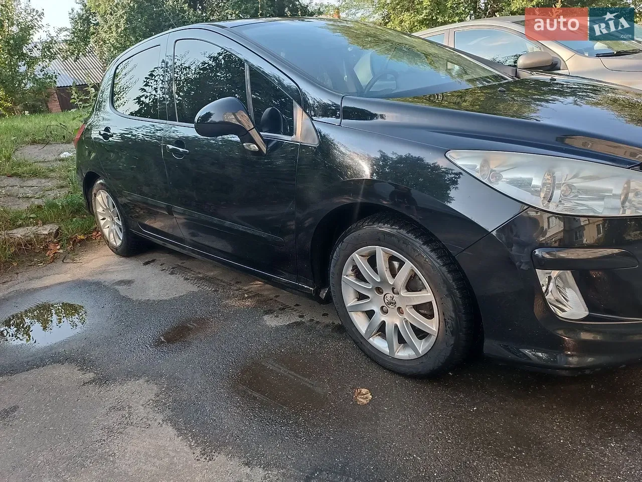 Peugeot 308 2011 photo 2