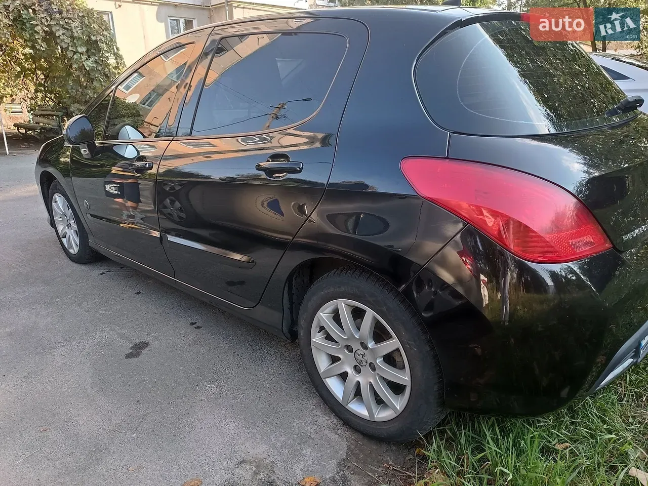 Peugeot 308 2011 photo 3