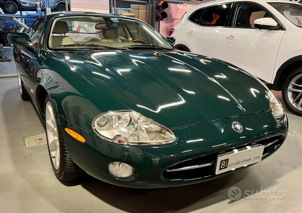 Jaguar Xk8 2003 photo 5