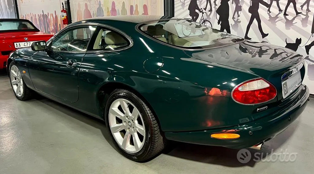 Jaguar Xk8 2003 photo 2
