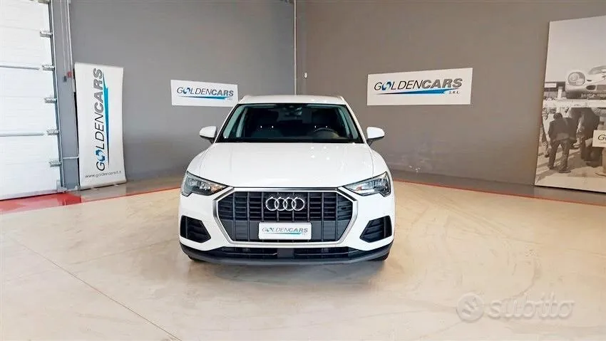 Audi Q3 2018 photo 2