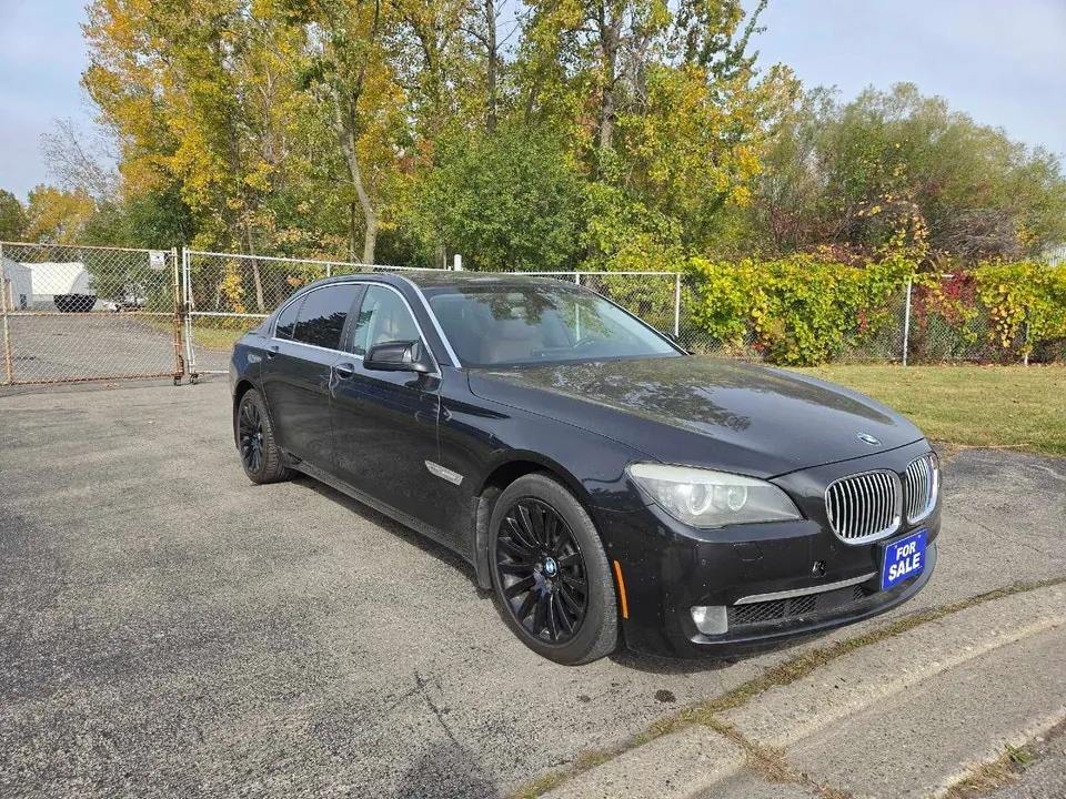 BMW 7 Series 2012 photo 4