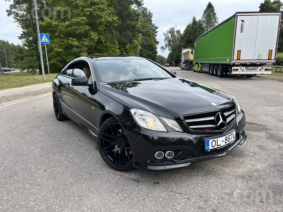 Mercedes-Benz E-Class 2010 photo 2