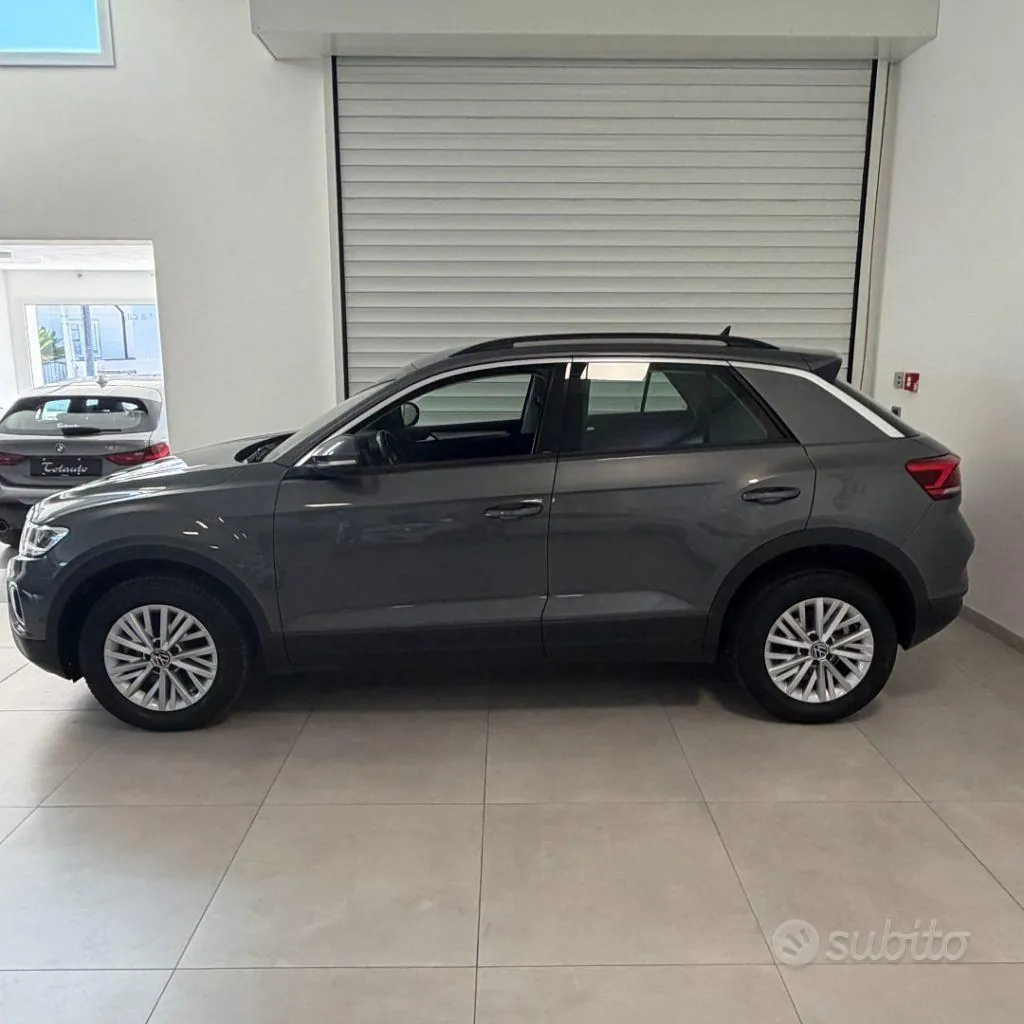 Volkswagen T-Roc 2022 photo 4