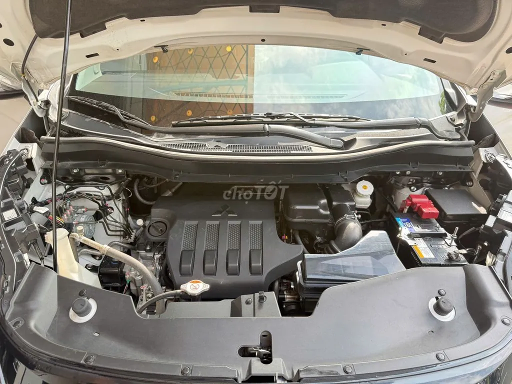 Mitsubishi Xpander Cross 2023 photo 4