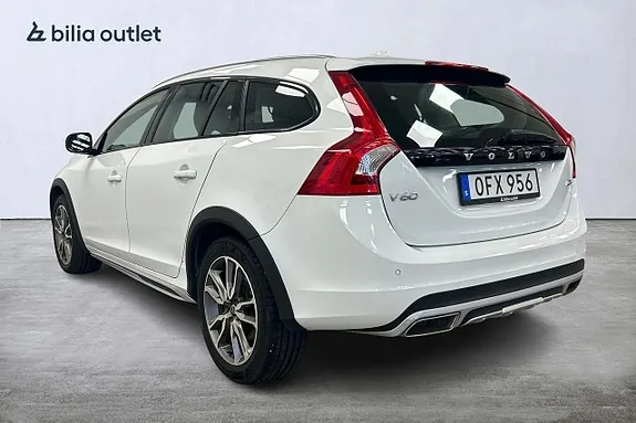Volvo V60 Cross Country 2017 photo 3