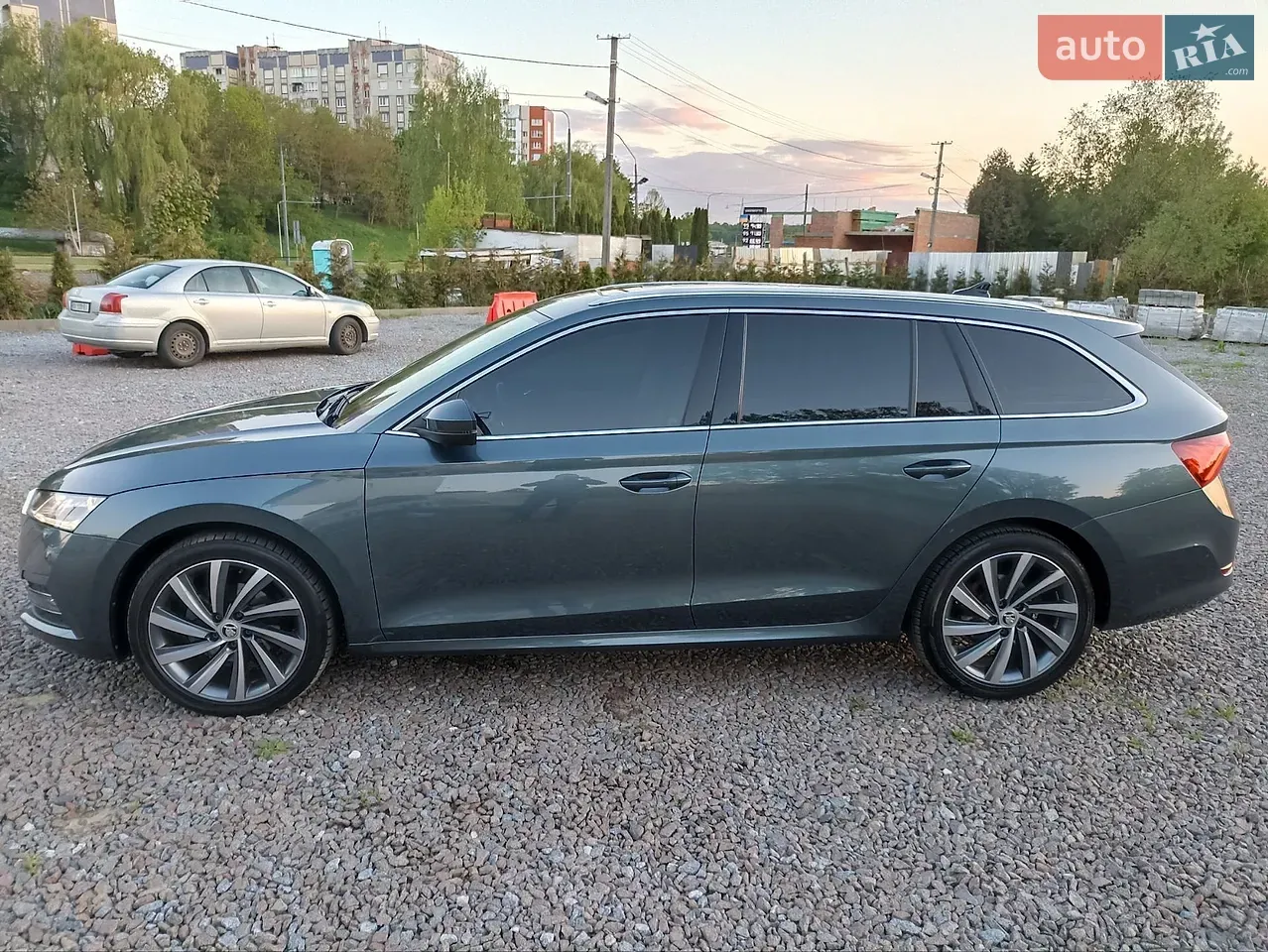 Skoda Octavia 2021 photo 3
