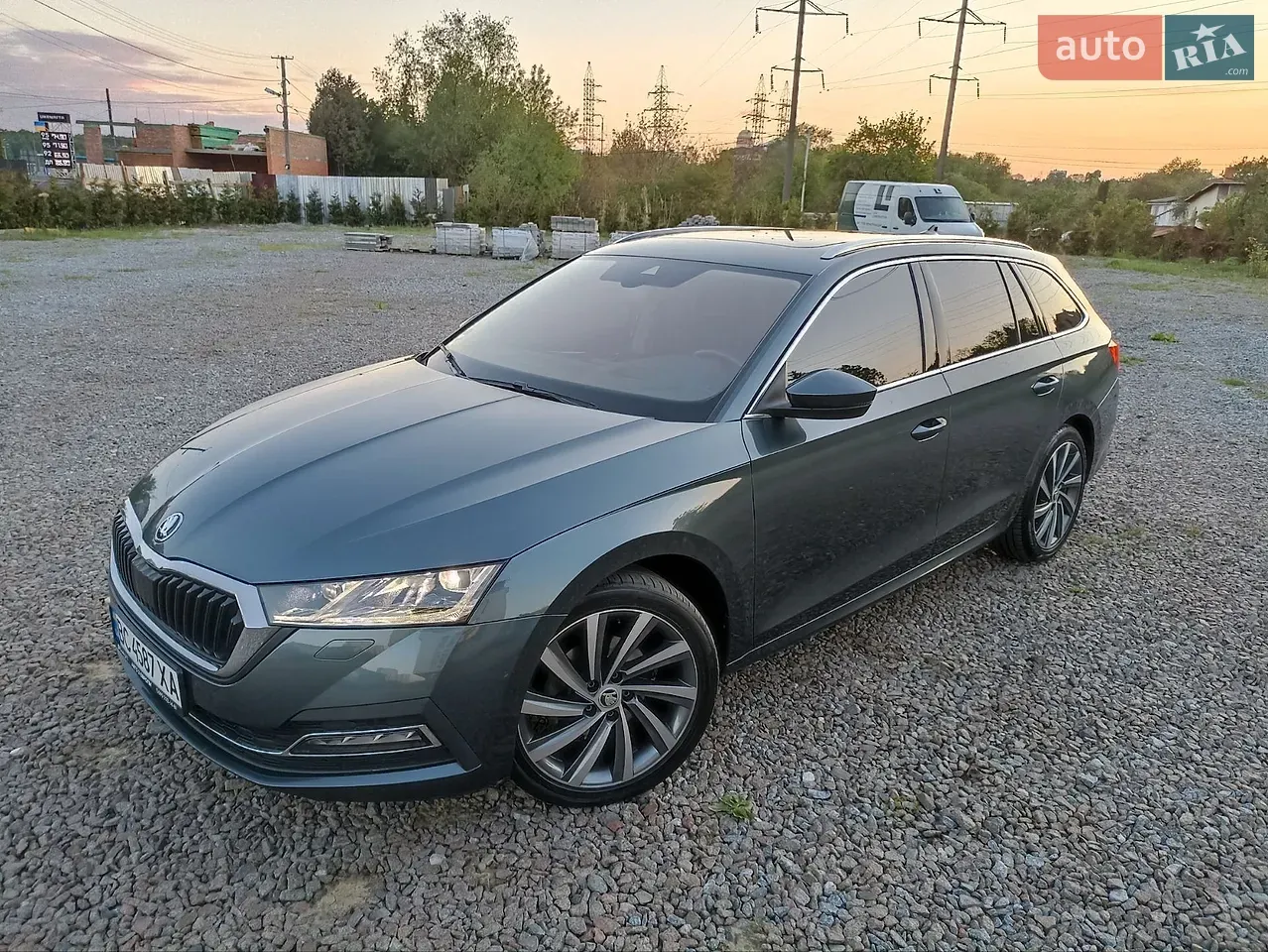 Skoda Octavia 2021 photo 2