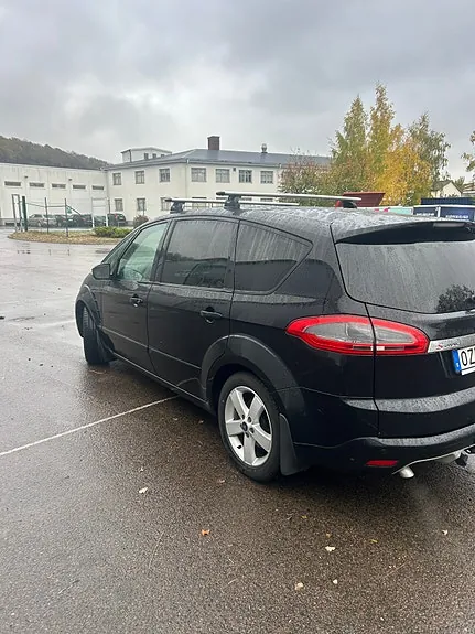 Ford S-Max 2013 photo 4