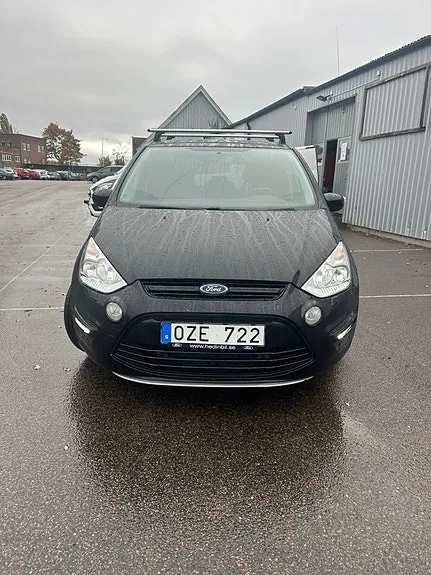 Ford S-Max 2013 photo 2