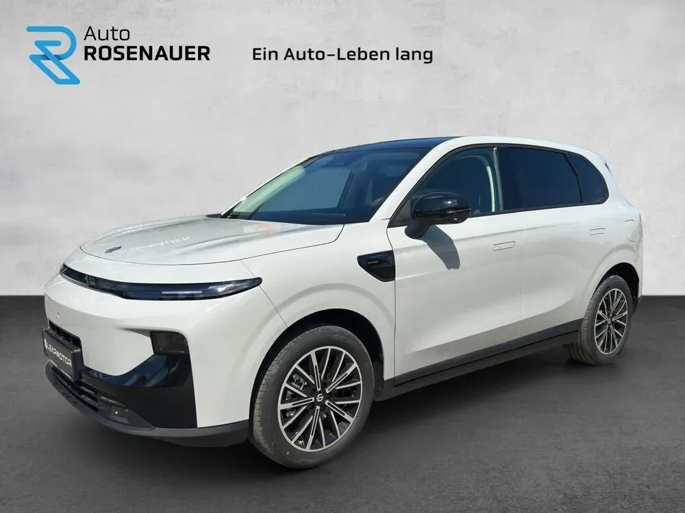 Leapmotor B10
