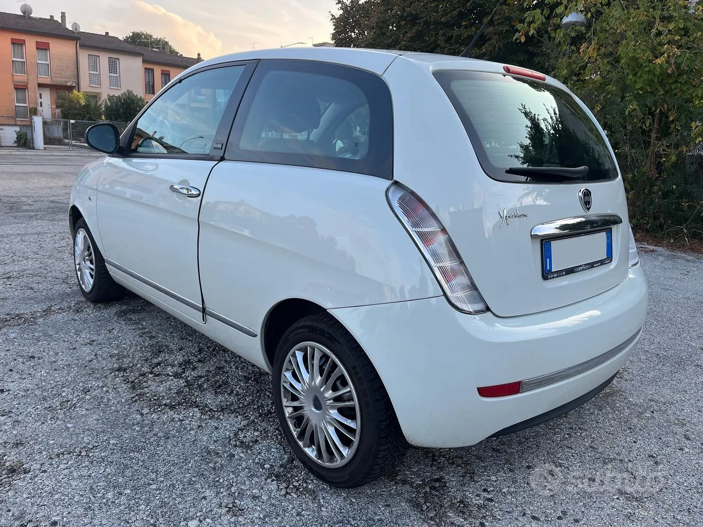 Lancia Ypsilon 2011 photo 3