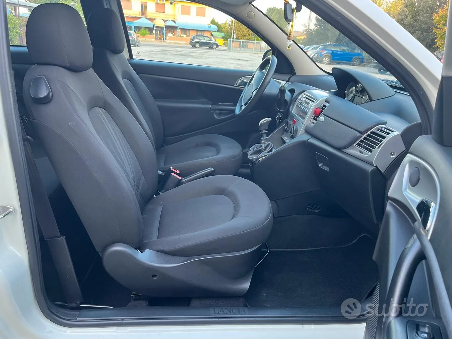 Lancia Ypsilon 2011 photo 5