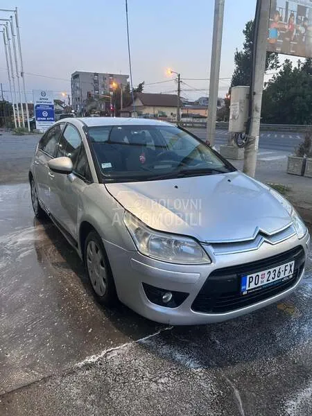 Citroen C4 2009 photo 3