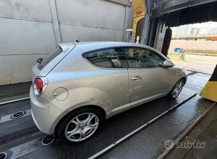 Alfa Romeo Mito 2010 photo 4