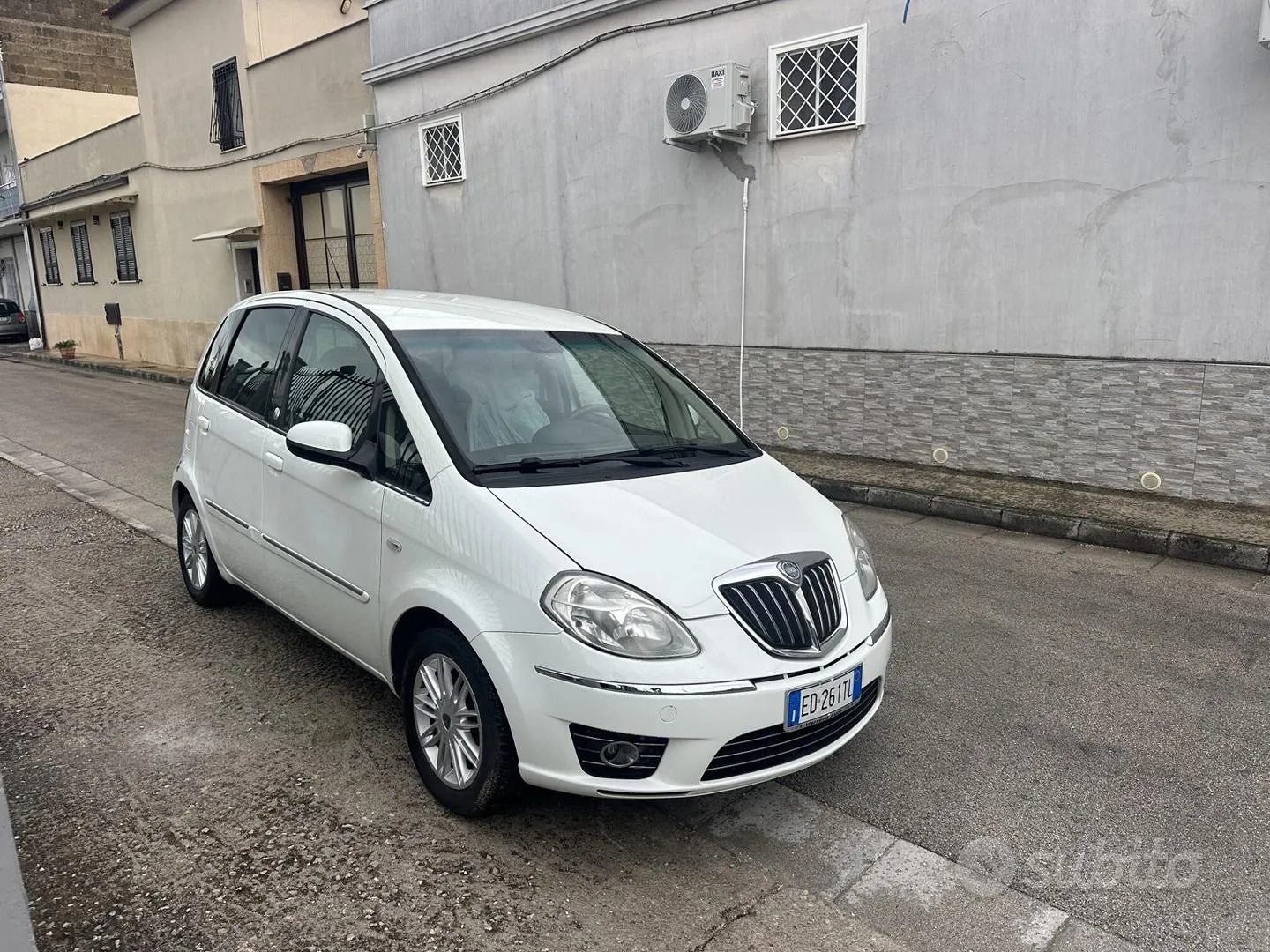 Lancia Musa 2010 photo 2