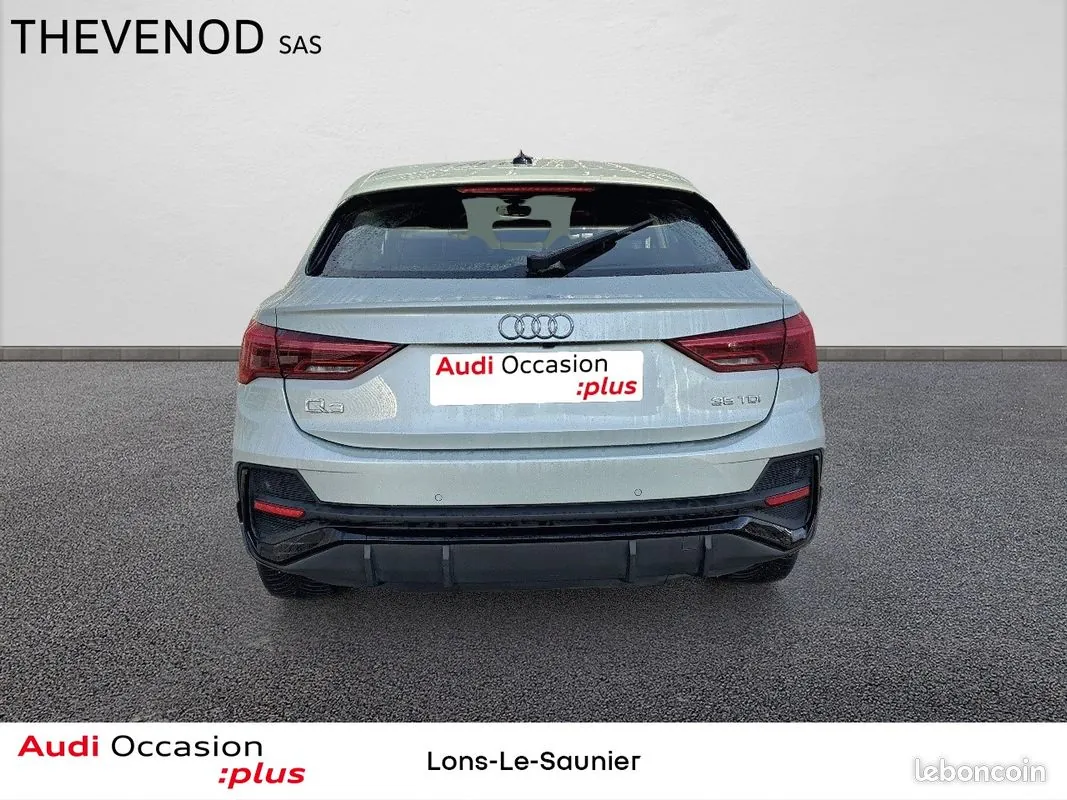 Audi Q3 2022 photo 4