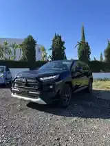 Toyota Rav4 2025 photo 5