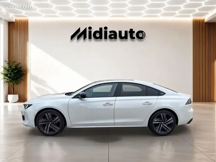 Peugeot 508 2022 photo 2