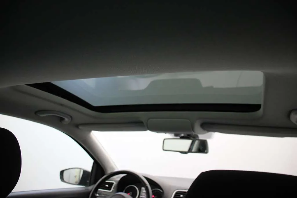 Volkswagen Polo 2011 photo 5