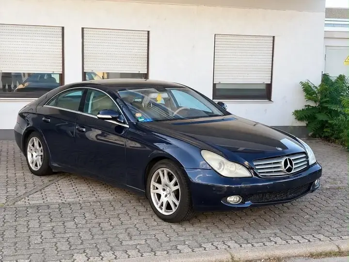 Mercedes-Benz Cls 320