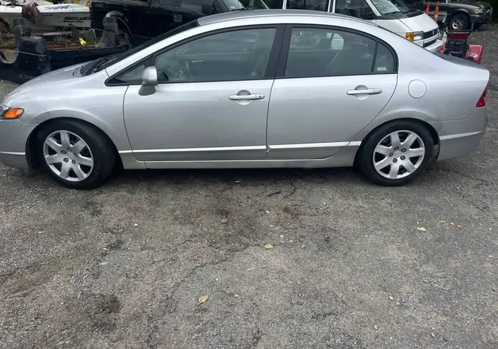 Honda Civic 2007 photo 4