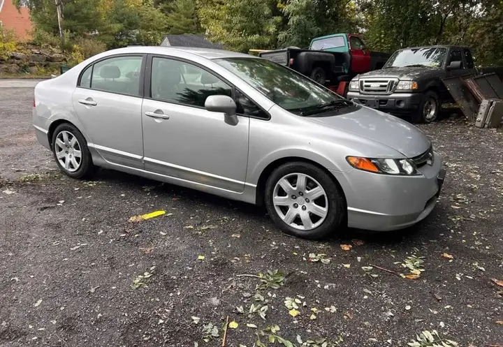 Honda Civic 2007 photo 2