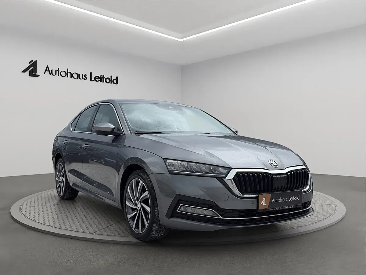 Skoda Octavia 2023 photo 3
