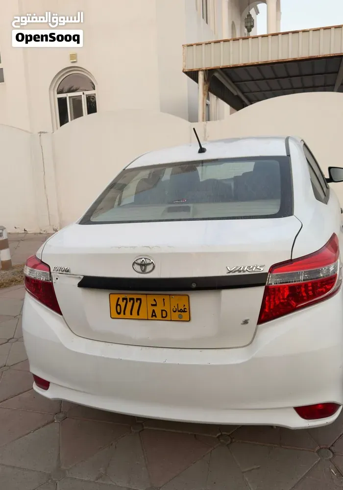 Toyota Yaris 2014 photo 4