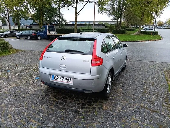 Citroen C4 2009 photo 5