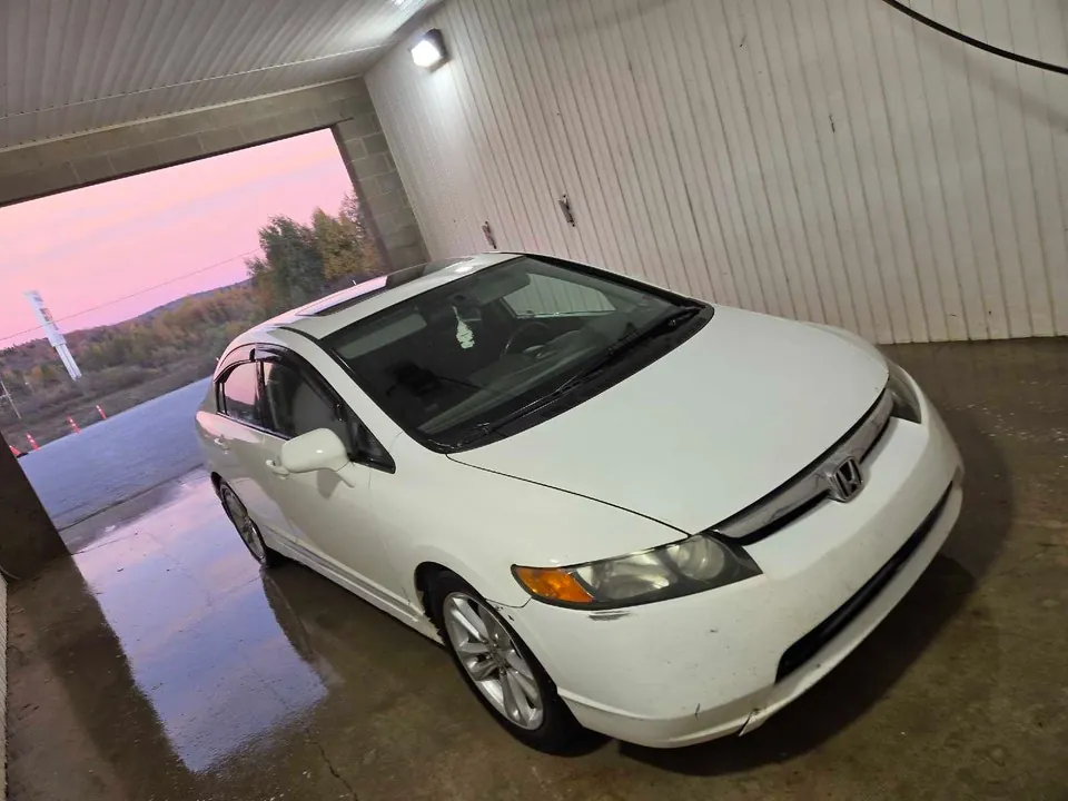 Honda Civic 2010 photo 3