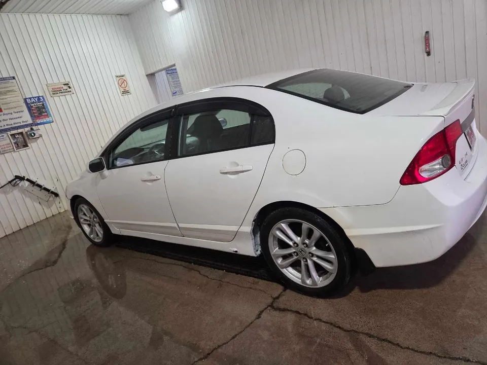 Honda Civic 2010 photo 2