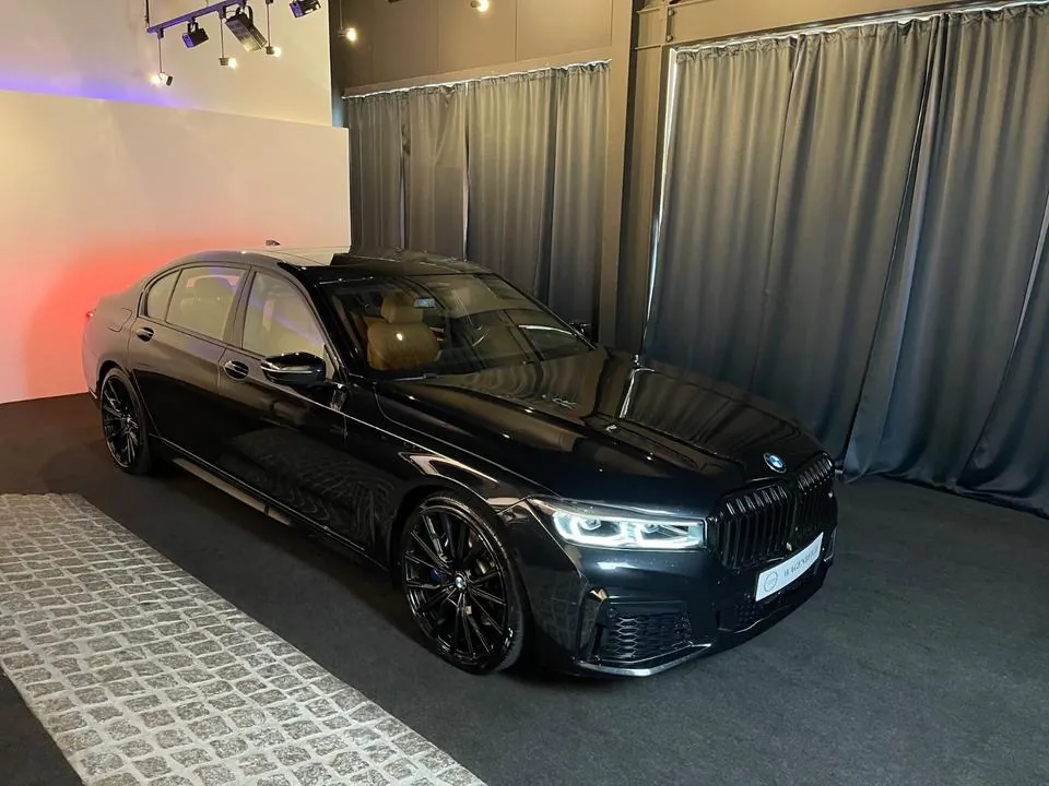 BMW 750I