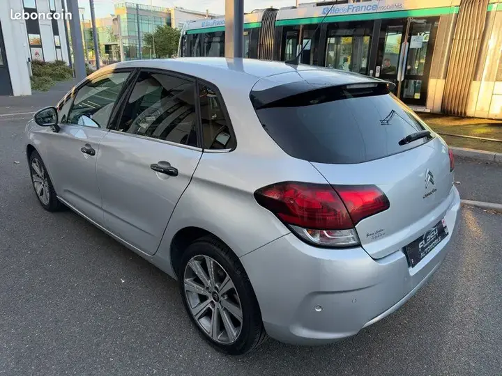 Citroen C4 2015 photo 3