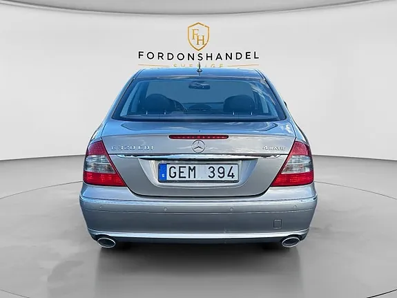 Mercedes-Benz E320 2008 photo 4